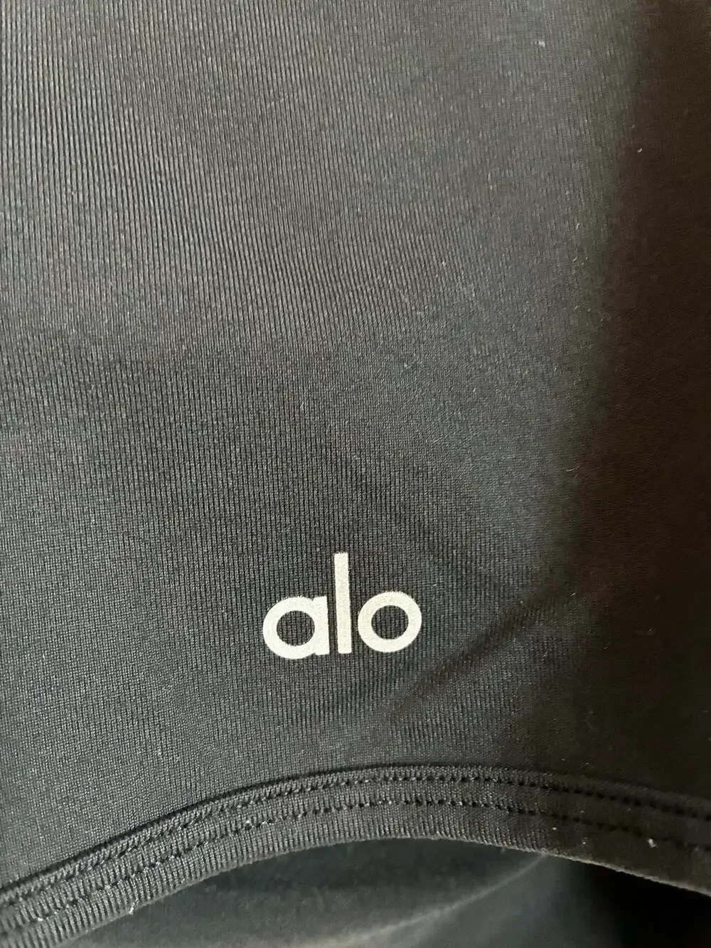 Alo Yoga Airbrush Streamlined Bra Tank in Black Size Small